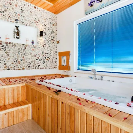 Uzumlu Village 3 Bedroom 6021 * カルカン