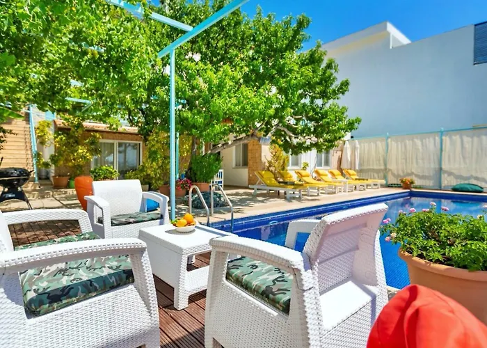 Uzumlu Village 3 Bedroom 6021